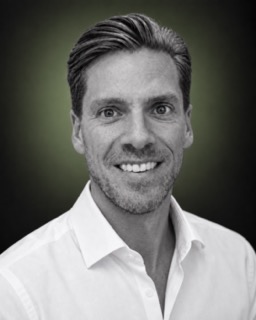 Erik, Directeur